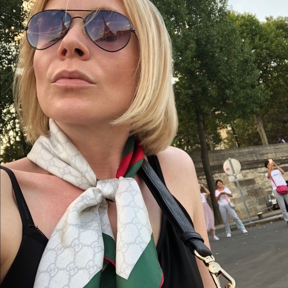 Meet your Posher, Tiffany - Picture 4 of 6